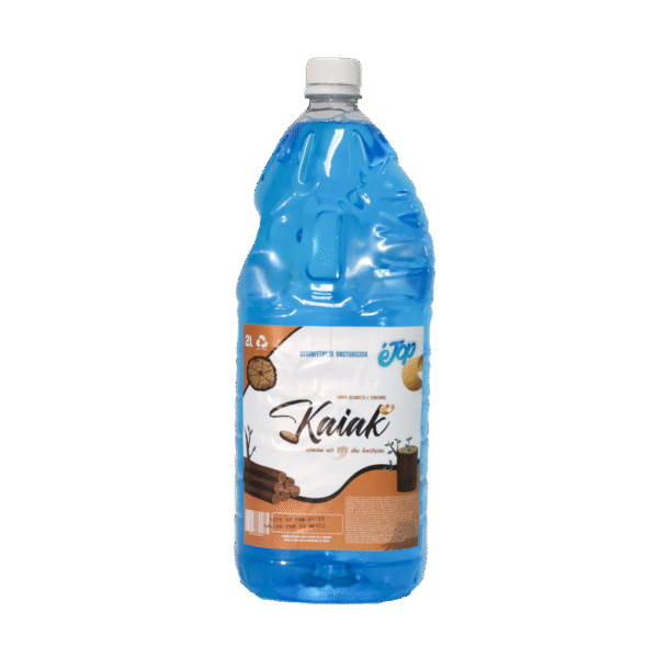 embalagem com produto de limpeza desinfetante kaiak de dois litros da tróppel