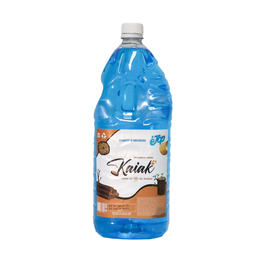 embalagem com produto de limpeza desinfetante kaiak de dois litros da tróppel